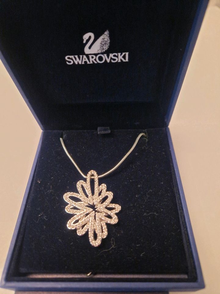 Swarovski Schmuck-Set wie neu in Fürth