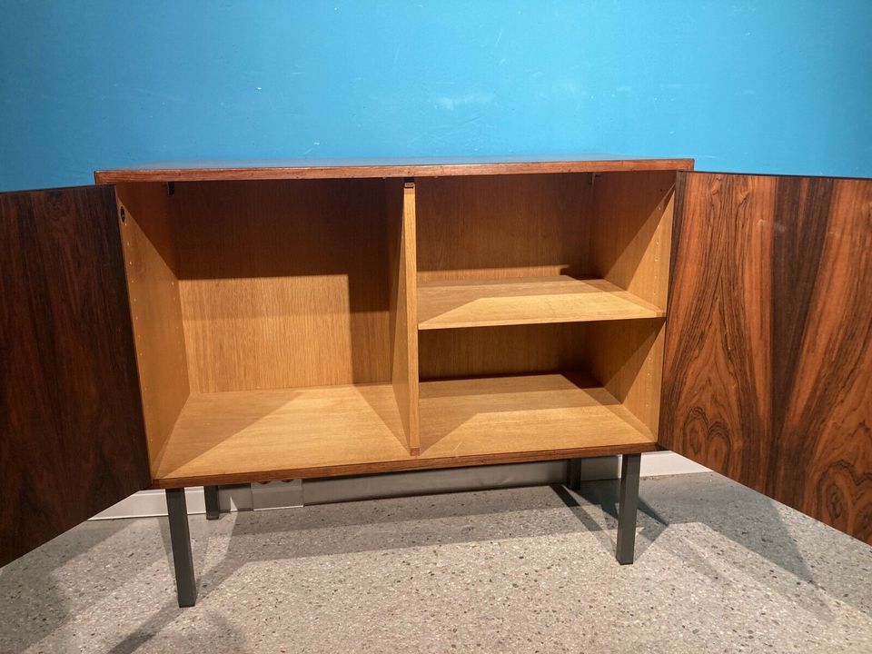 1v2 MINI SIDEBOARD PALISANDER MID CENTURY DANISH DESIGN 50er 60e in Berlin