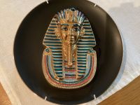 Tutankhamun Porzellanteller Büste mit Goldauflage Hessen - Niestetal Vorschau