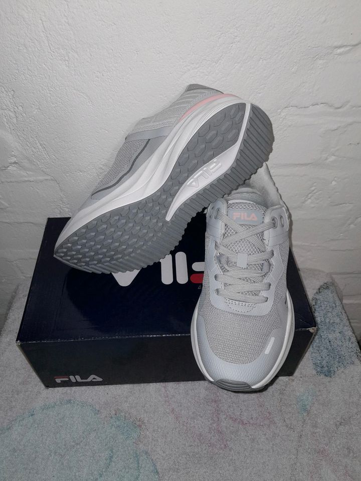 Fila Sneaker in Duisburg