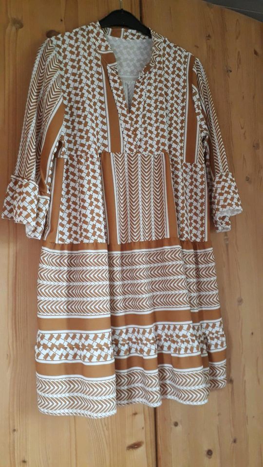 NEUWERTIG Damen Sommer Kleid Tunika One Size 38 40 in Buchloe