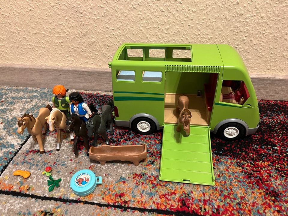 Playmobil Pferdetransporter in Groß-Gerau