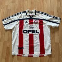 FC Bayern Trikot 2000/01 mit Autogrammen Düsseldorf - Benrath Vorschau