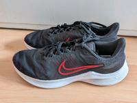 Nike Downshifter schwarz rot Gr. 45 Bayern - Neusäß Vorschau