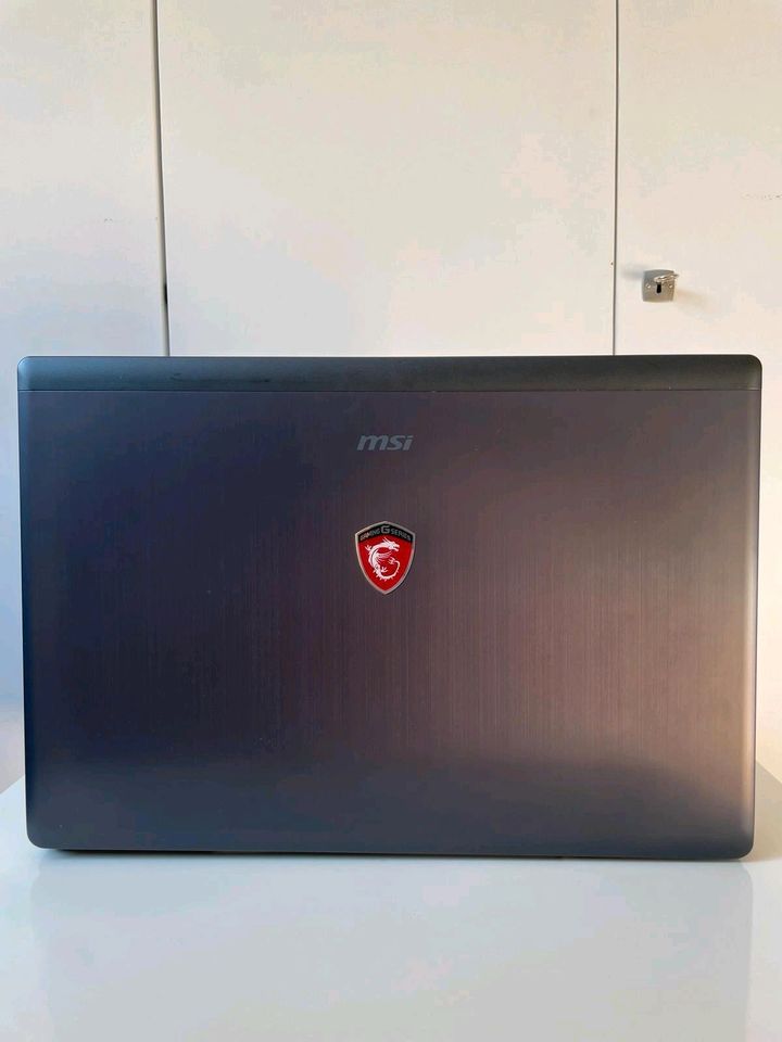 MSI Gaming Notebook 17 Zoll (Scharnier/Klappmechanismus Defekt) in Remscheid