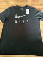 3 verschiedene Nike T-Shirts Herren Nordrhein-Westfalen - Gelsenkirchen Vorschau