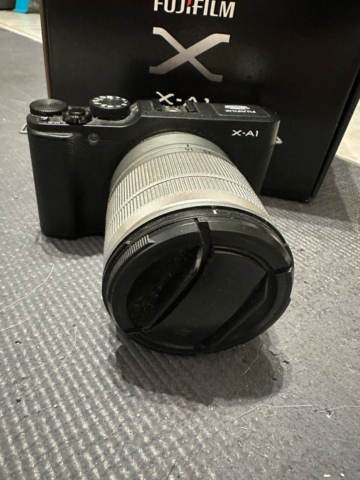 Fuji X-A1 Systemkamera in Ratingen