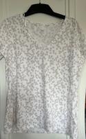 Blümchen T-Shirt C&A Größe XL Sachsen - Böhlen Vorschau