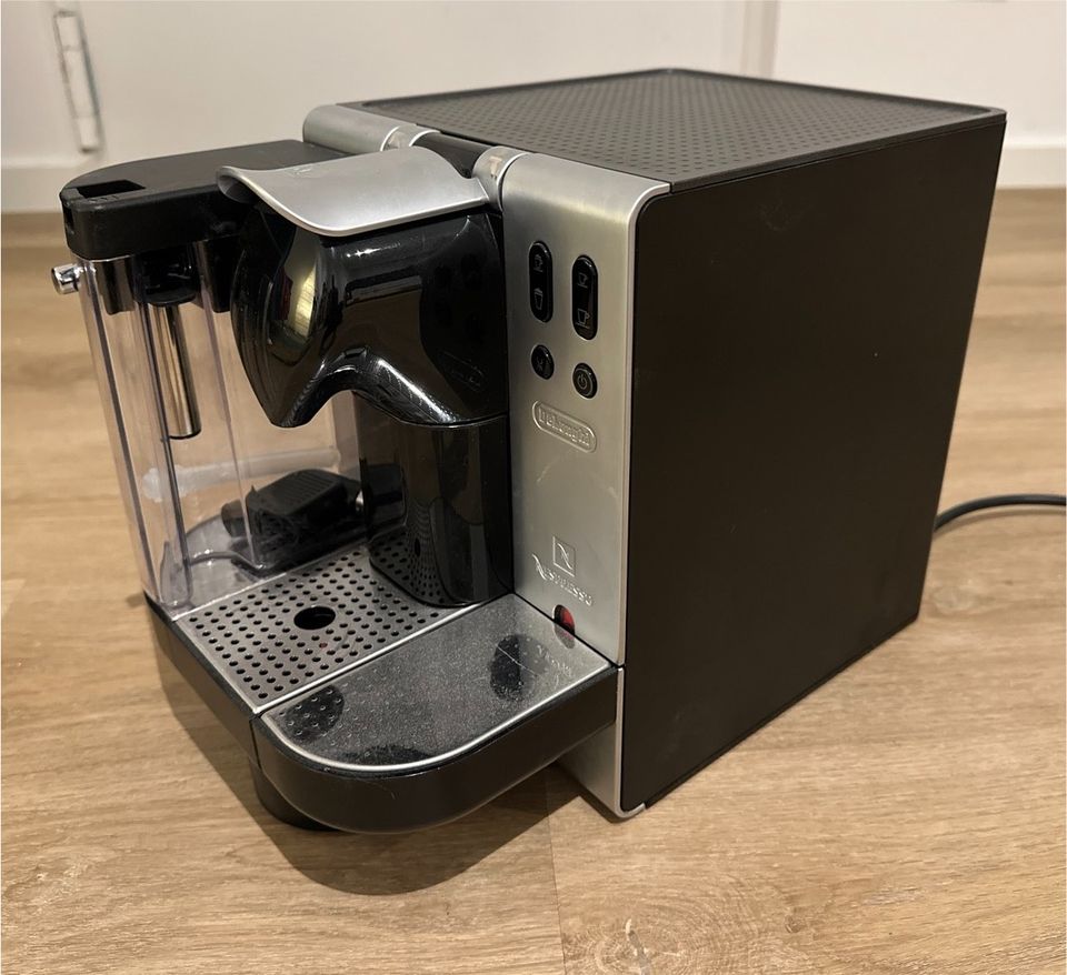 DeLonghi Latissima EN680.M Nespresso in Unterföhring