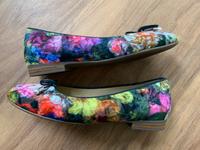 Ara Blumen Ballerina 37,5 /38 schmuckschleife Perlen bunt Bayern - Straubing Vorschau