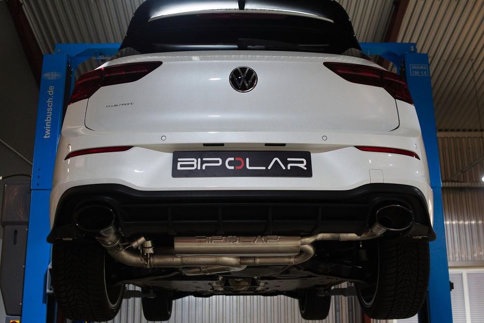 Akrapovic & BIPOLAR Golf 7R 8R 7 R 8 GTI Cupra Leon Formentor in Grevesmuehlen