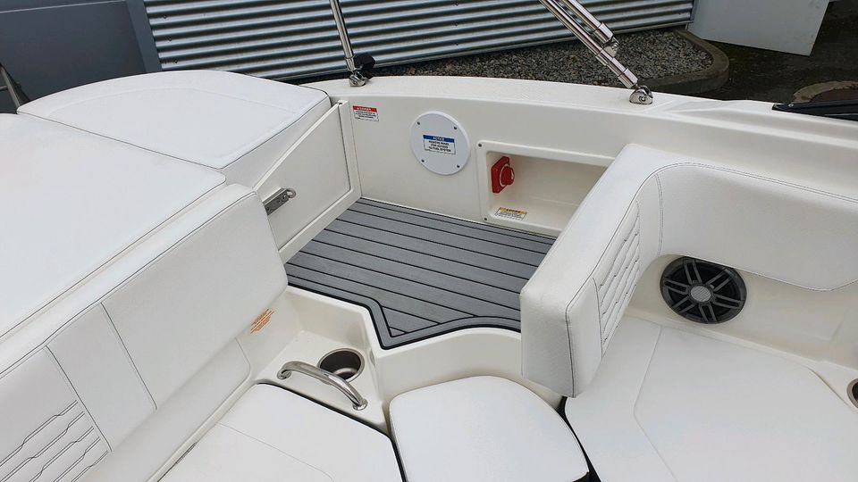 Sea Ray 190 SPX mit Trailer u. nur 39 Std. in Lauda-Königshofen