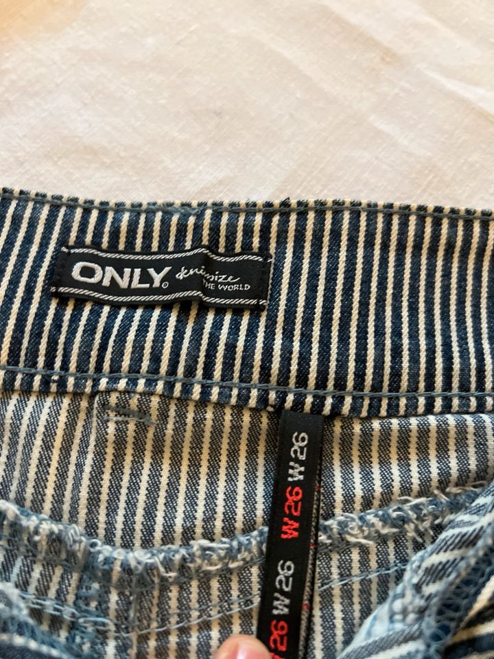 Gestreifter Jeans Rock von Only in Borken