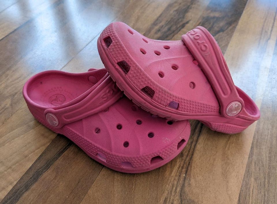 Crocs Kinderclogs Mädchen Gr. 25 26 27 28 in Karlsruhe