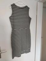 Kleid grau schwarz gestreift 38/40 Hessen - Kassel Vorschau