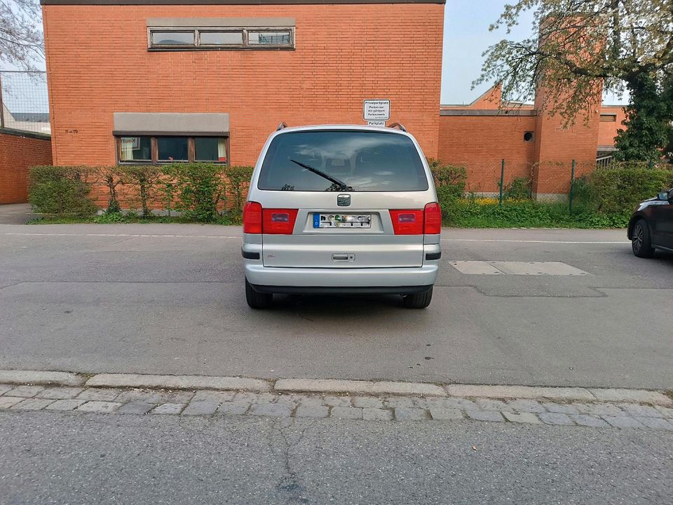 Seat Alhambra 7 Sitzer - Klima in Tübingen