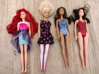 Verschiedene Barbies Arielle Baywatch Strand Nordrhein-Westfalen - Alpen Vorschau