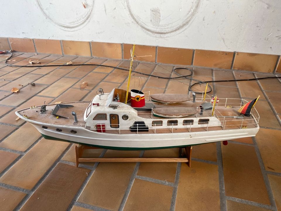 Modellbauboot in Bruchsal