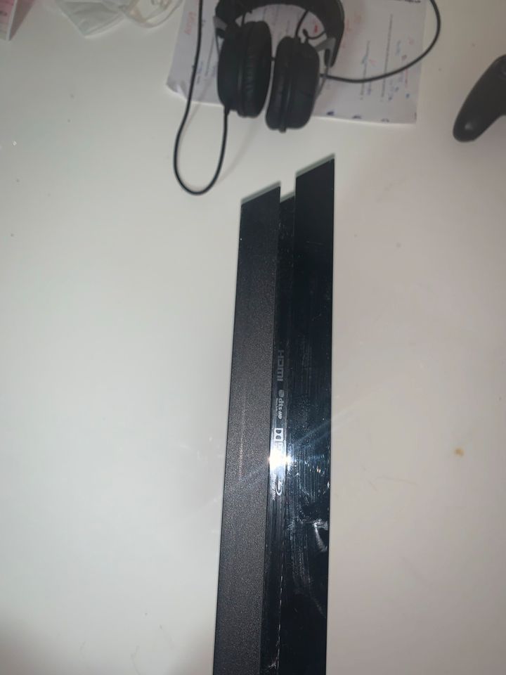 Ps4 + kabel, Controller,spiele,headset in Ludwigshafen