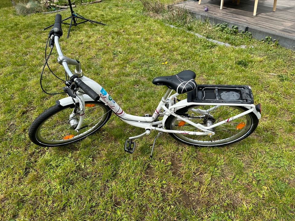 Puky Skyride 24 Zoll Mädchen Fahrrad in Nürnberg (Mittelfr)