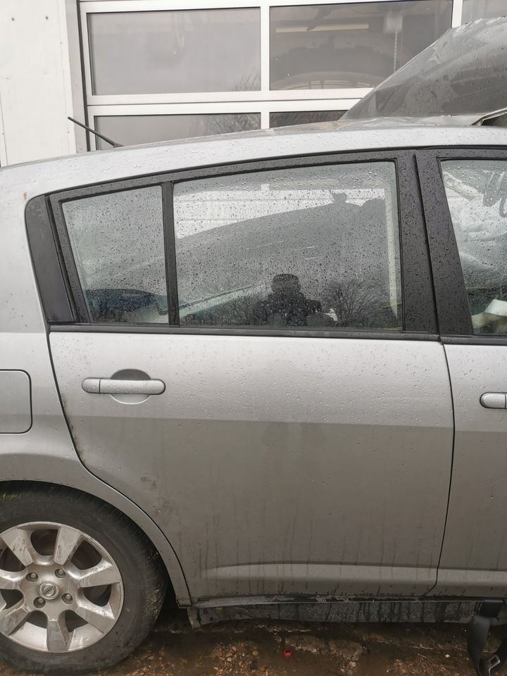 Tür hinten rechts - Nissan Tiida C11 - Grau K36 Metallic Tida in Lippstadt