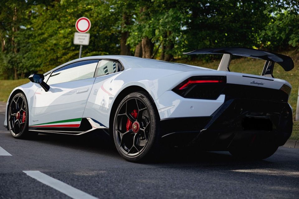 Lamborghini Huracán Performante Service Neu/Garantie/Lift in Unna