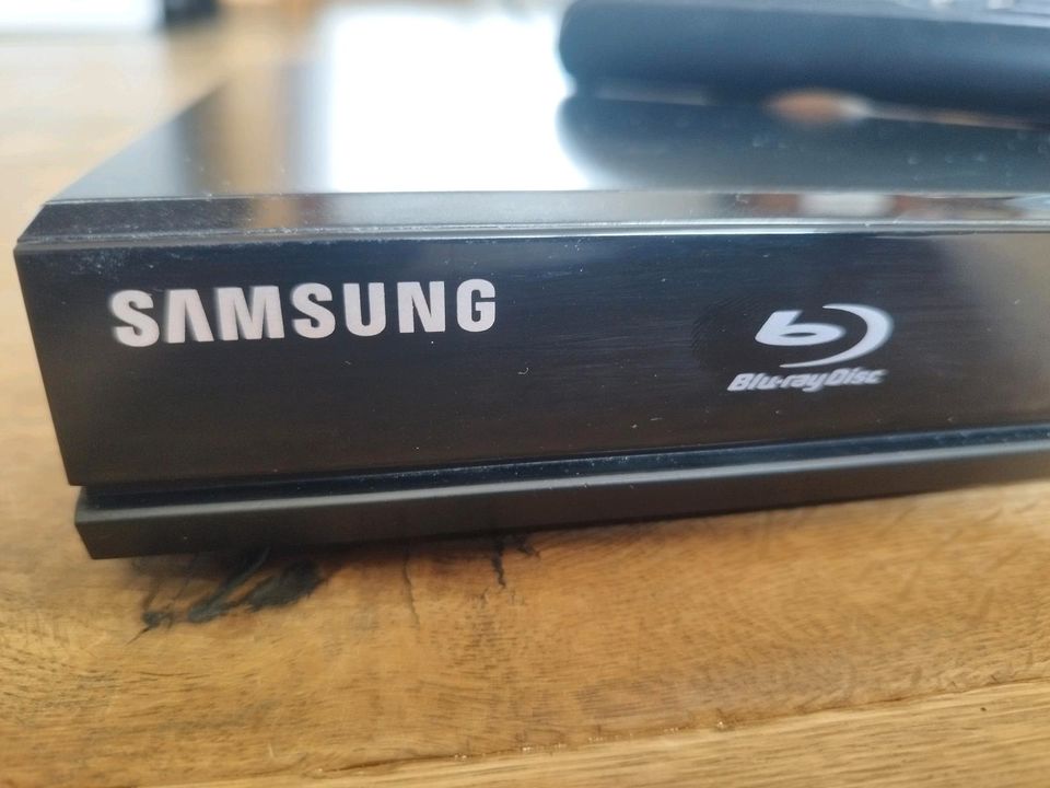 Samsung BD-J4500R Blu-ray Player DVD-PLAYER HDMI USB in Fürstenwalde (Spree)