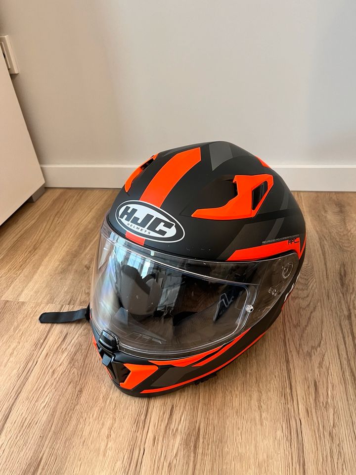 Motorrad Lederkombi mit Helm, Schuhe & Handschuhe in Attendorn