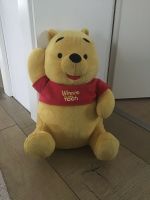 Winnie Puuh Bär mit Sound, Stofftier Kuscheltier Nordrhein-Westfalen - Bedburg Vorschau