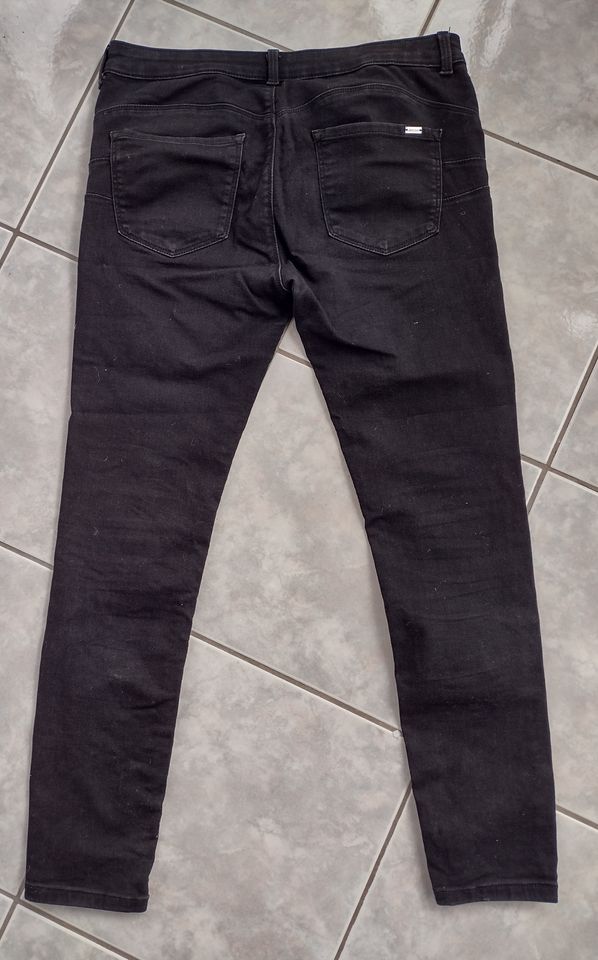 Jeans Hosen Jeggings schwarz Jeanshose in Wiederstedt