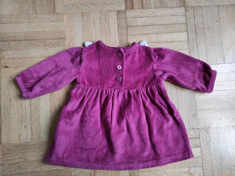 Mädchen Kleid Pulli Gr 56 in Schwalmstadt