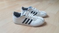 Adidas Sneaker Sportschuhe Weiß wie neu Baden-Württemberg - Köngen Vorschau