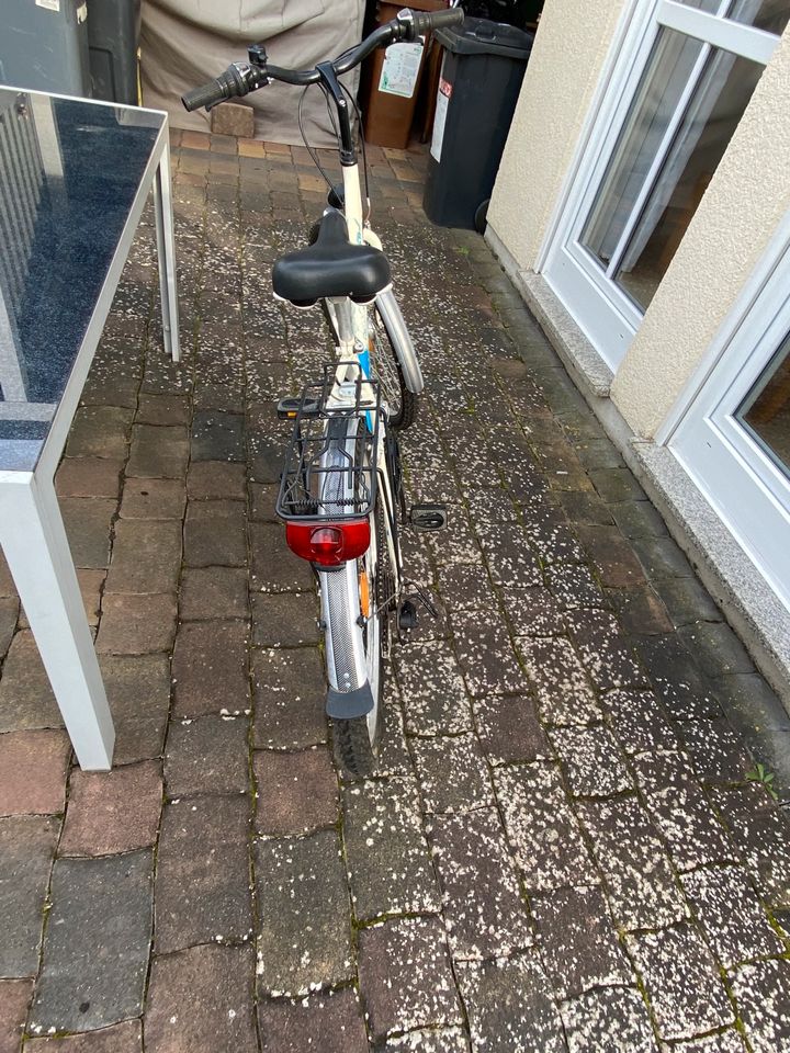 Mädchenfahrrad „Lombardo“ 26 Zoll in Undenheim