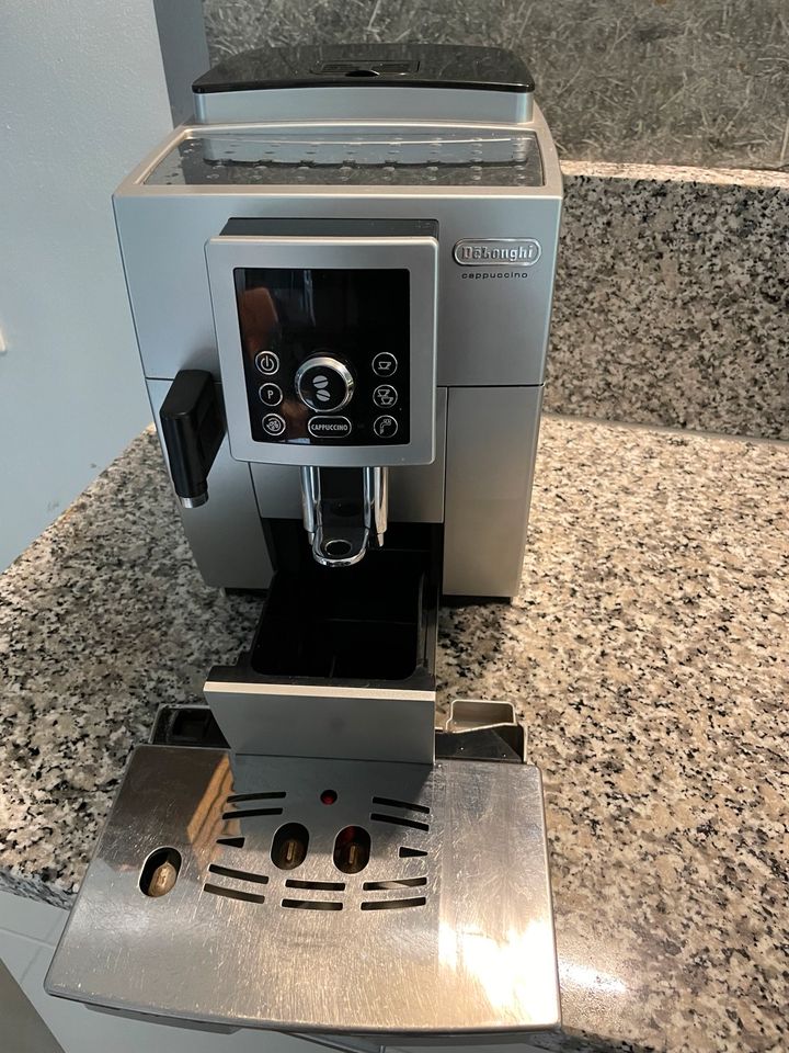 DeLonghi Kaffeemaschine in Mönchengladbach