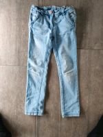 Süße helle Jeans Gr. 122 Sachsen - Halsbrücke Vorschau