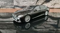 Lexus LS 500h (USF50) / AUTOart 78868 / schwarz / 1:18 / NEU Niedersachsen - Bremervörde Vorschau