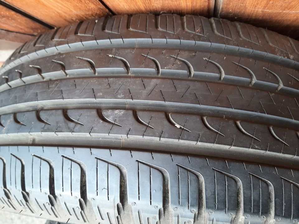 225 / 65 R17 Sommerreifen mit M+S GOODYEAR EFFICIENTGRIP SUV in Berlin