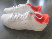 Nike Sneaker Gr. 42 (eher 41) Sachsen - Thum Vorschau