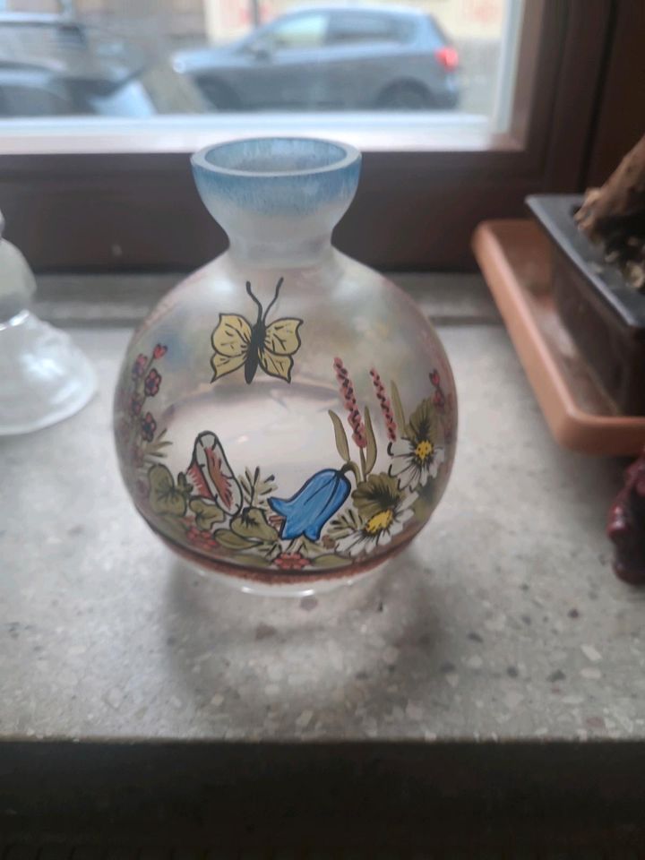 Kleine Handbemalte Vase in Weimar