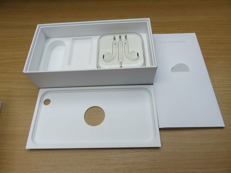 iPhone 6S Apple Verpackung leere Box + Kopfhörer in Niederaula