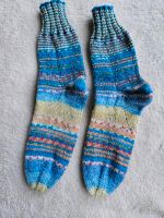 1 Paar gestrickte Strümpfe Gr. 32/33 Socken Wollsocken Niedersachsen - Remlingen Vorschau