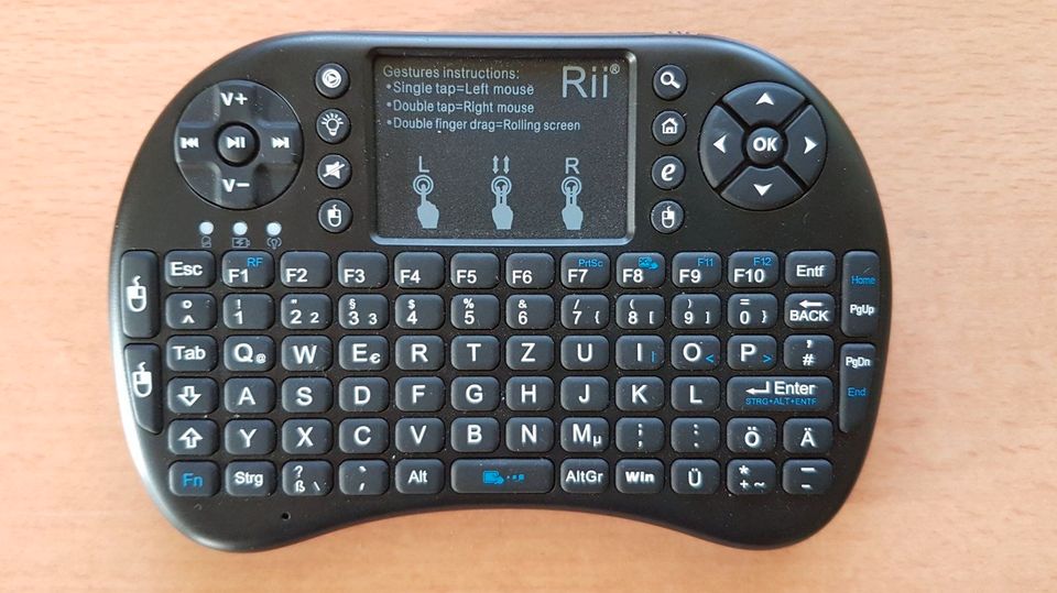 Rii Mini i8+ Mini Wireless Tastatur mit Multitouch Touchpad in Amtsberg