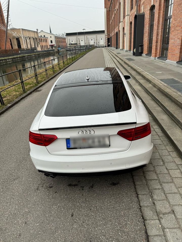 Audi A5 2.0 TDI S-Line in Rosenheim