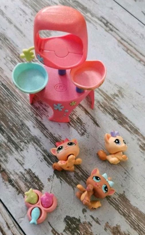 Littlest Pet Shop Katzen und Hunden Babys set in Duisburg