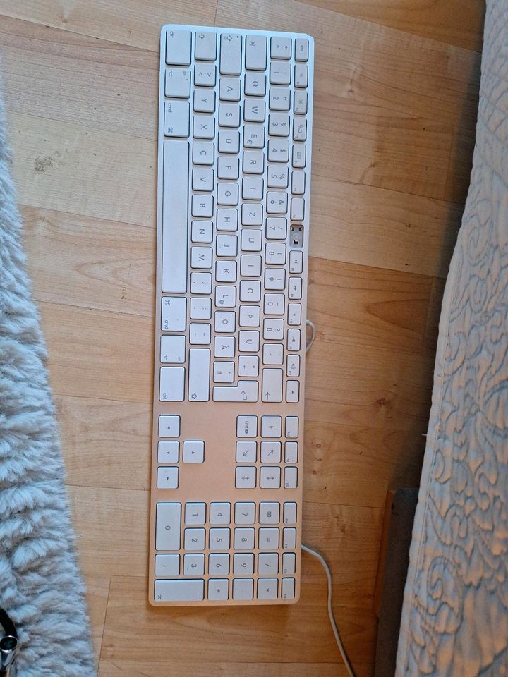 Original Apple tastatur/ defekt in München