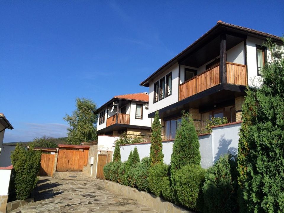 Zweistöckiges Haus im Dorf Goritsa Region Burgas Bulgarien in Nürnberg (Mittelfr)