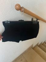 Kurze schwarze Stoffhose neu Sachsen - Radebeul Vorschau