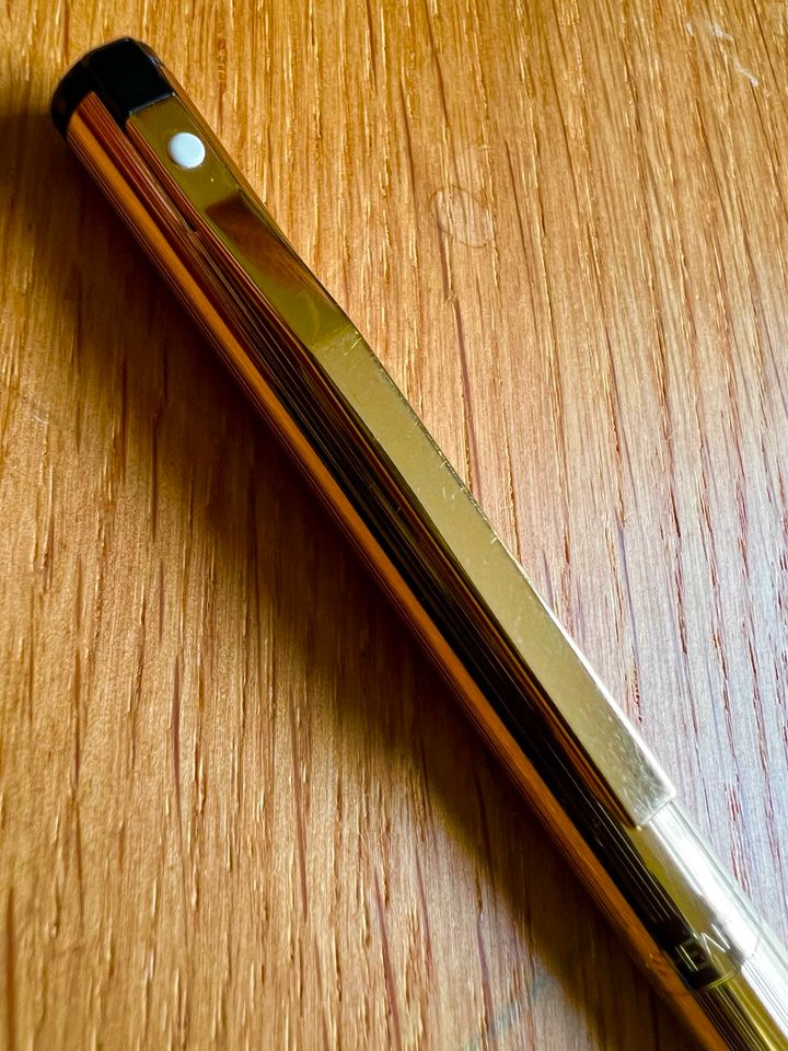 Sheaffer Targa 1005 Pin Striped Kugelschreiber, hartvergoldet,USA in München