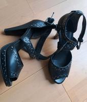Pumps Sandalen Gr. 37 Echtleder wie NEU schwarz Varese High Heels Saarland - Püttlingen Vorschau
