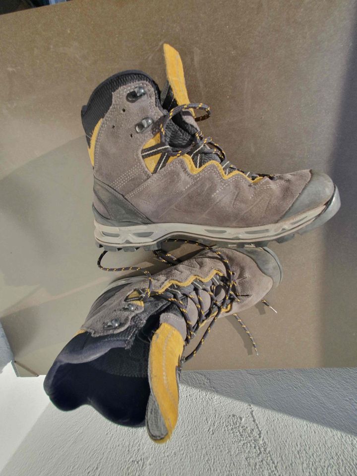 Wanderstiefel Trekkingschuh Meindl Gr.44 UK9,5 Tex Kategorie B in Brannenburg